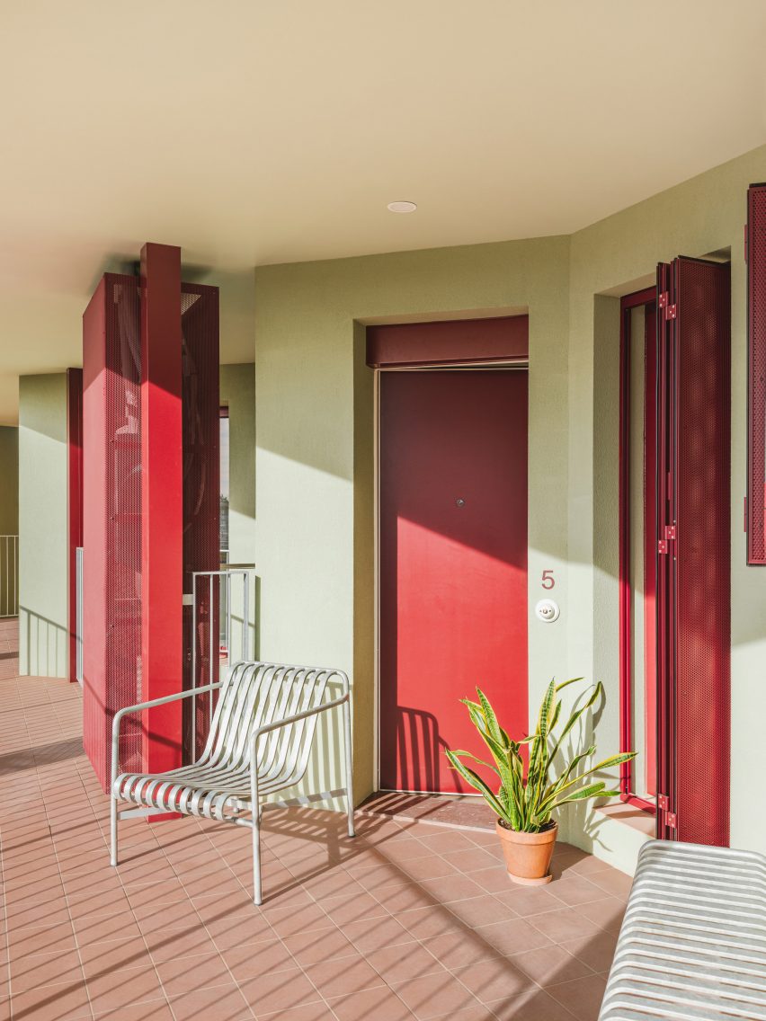 La Comunidad Habitacional in Barcelona by Cierto Estudio