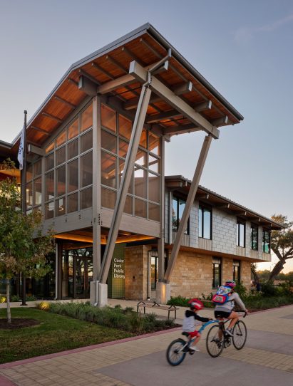 Porch structure on Texas Library