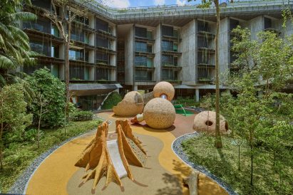 Outdoor area at eco-hotel by WOW Architects