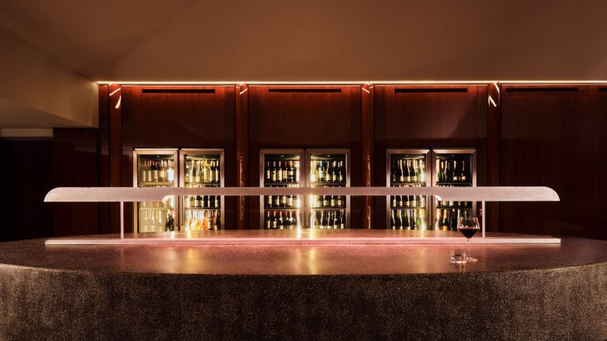 Cocktail table with aluminium light inside Millo restaurant