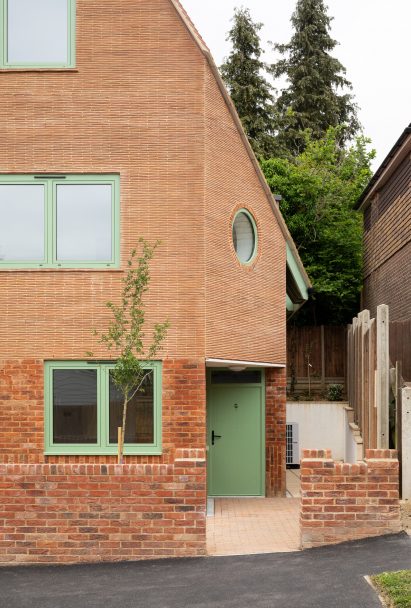 158 Purley Downs Road housing by Harp and Harp