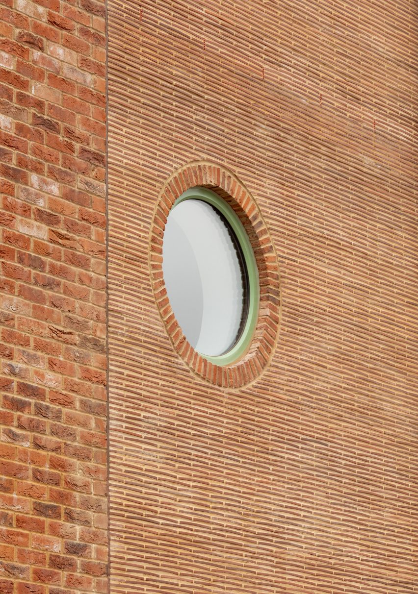 158 Purley Downs Road housing by Harp and Harp