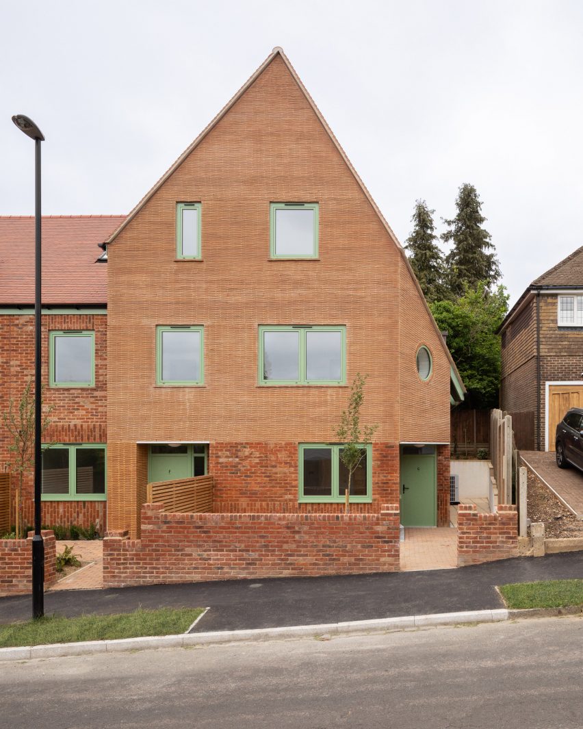 158 Purley Downs Road housing by Harp and Harp