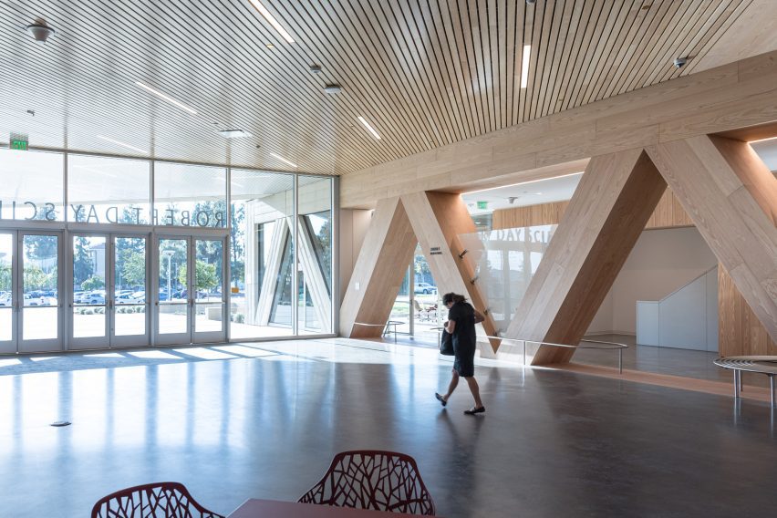 BIG building on Claremont McKenna college
