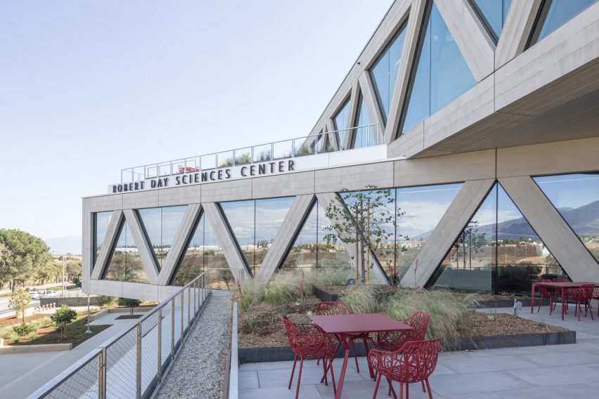 BIG building on Claremont McKenna college
