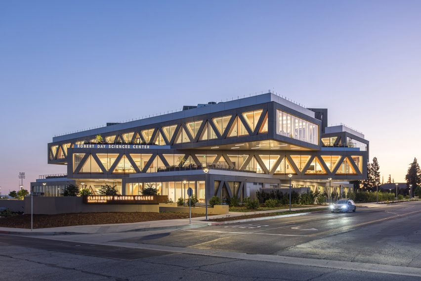 Building made of two volumes by BIG