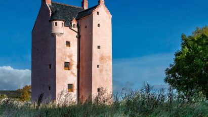 Fairburn Tower restoration in Scotland