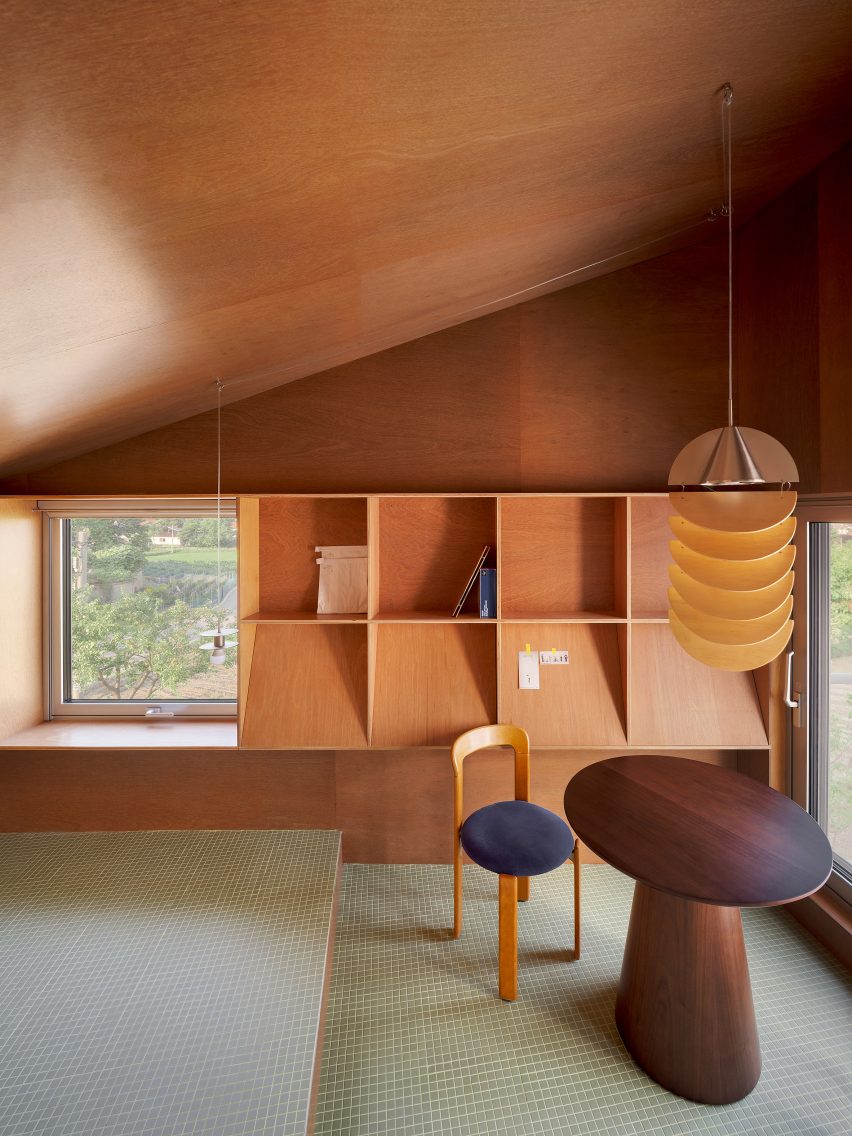 Pojeon House by Sukchulmok and BRBB Architects