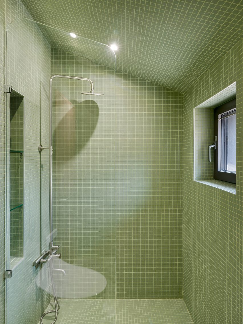 Pojeon House by Sukchulmok and BRBB Architects
