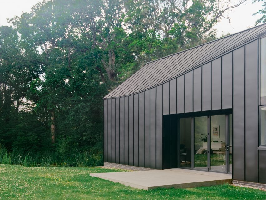 Twisted House by Andy Martin Architects