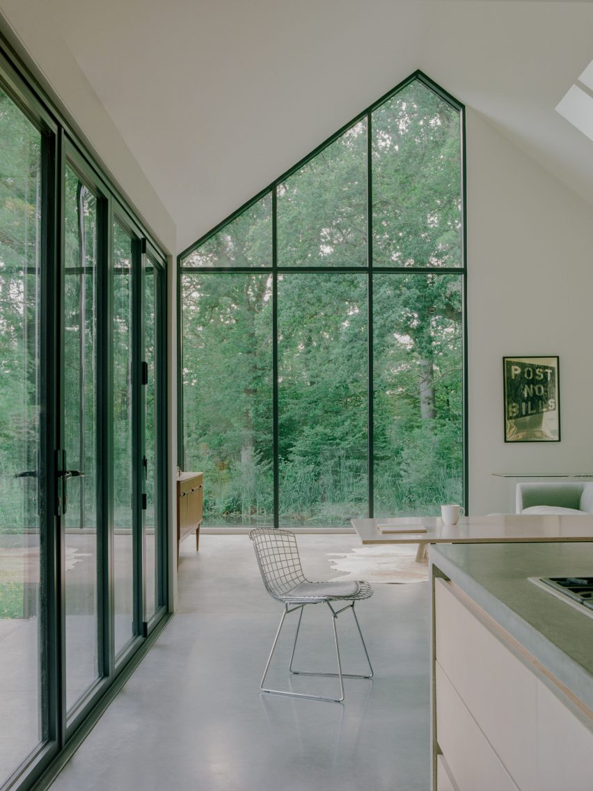 Twisted House by Andy Martin Architects