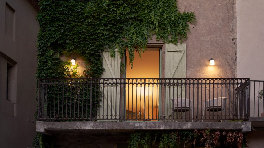 Night view of Vipp Townhouse in Lagrasse