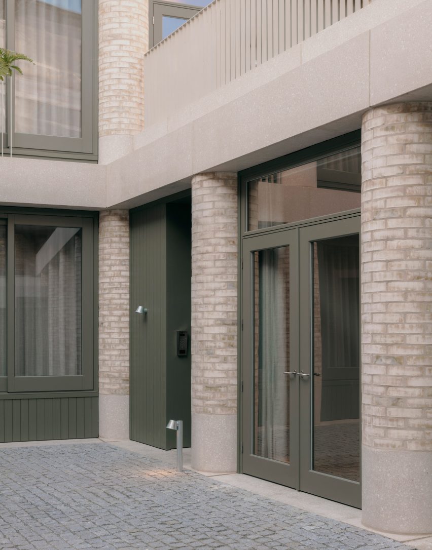 20 Newcourt Street by Wendover