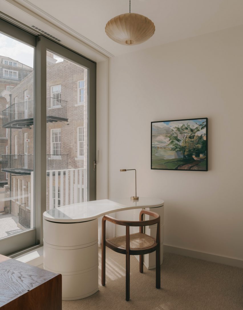 20 Newcourt Street by Wendover