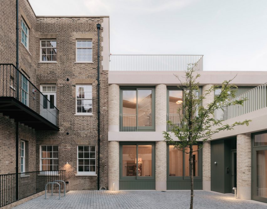 20 Newcourt Street by Wendover