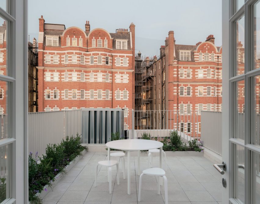 20 Newcourt Street by Wendover