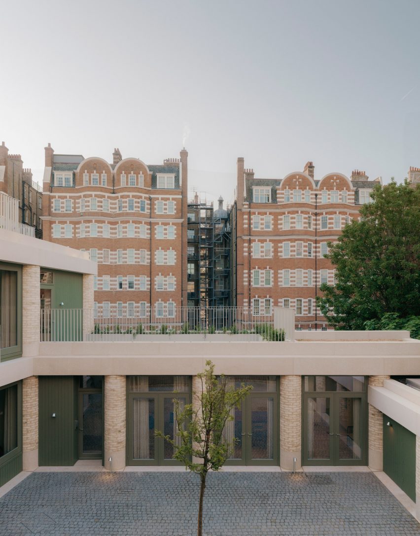 20 Newcourt Street by Wendover