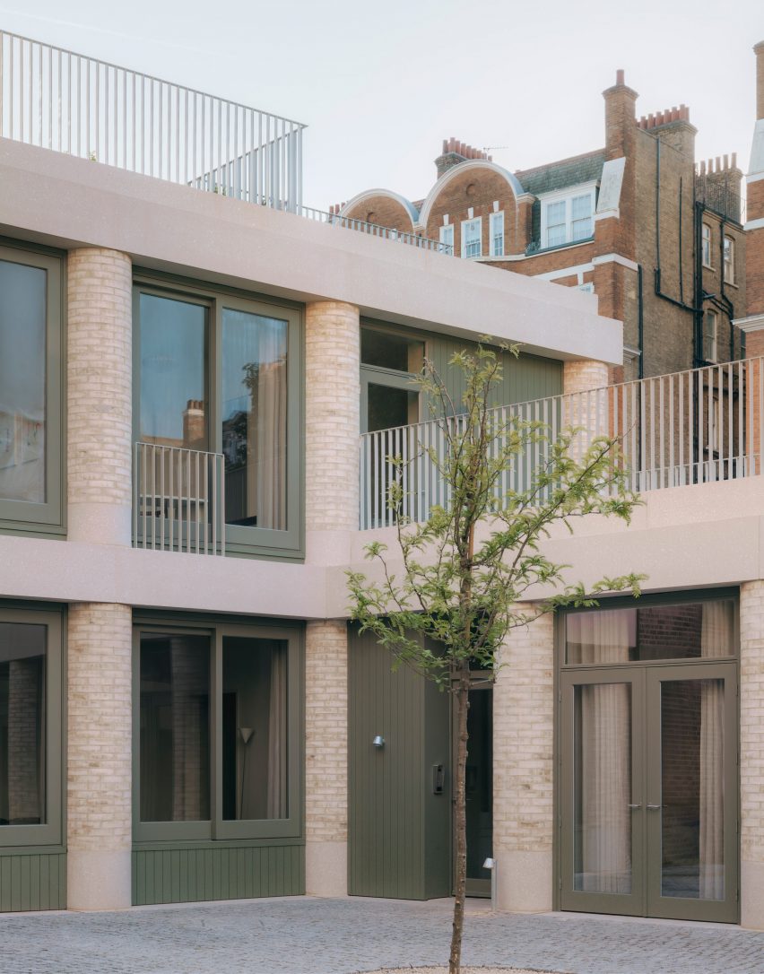 20 Newcourt Street by Wendover