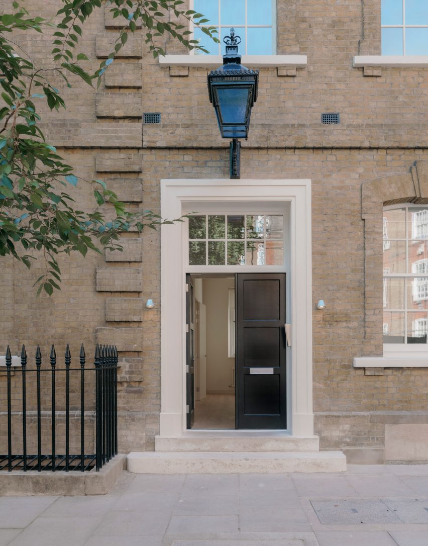 20 Newcourt Street by Wendover