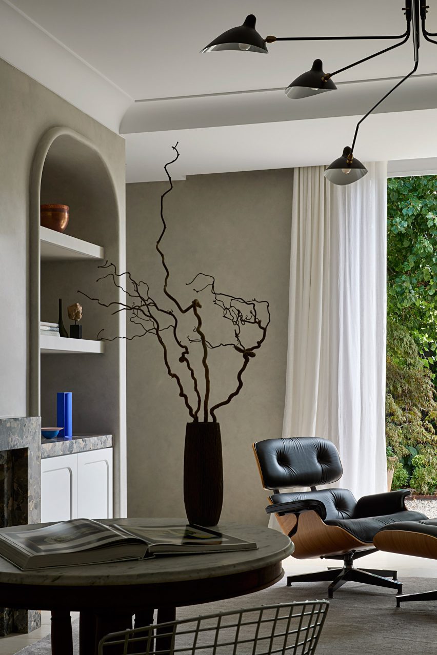 Woodend house in Victoria, Australia designed by David Hicks