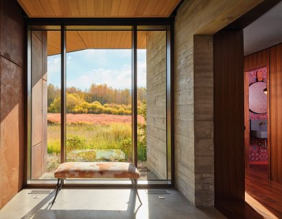 Views to the surrounding landscape