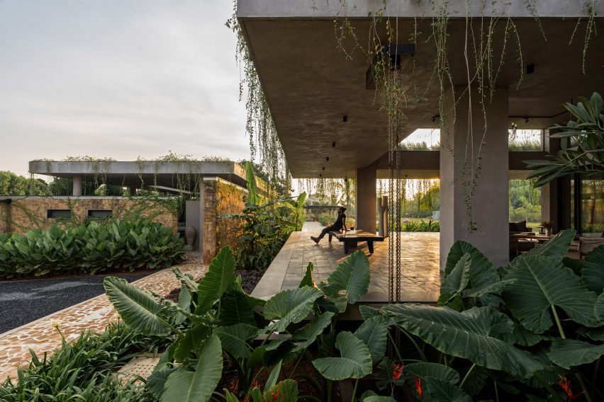 Antriya, a weekend home in Hyderabad by 23 Degrees Design Shift