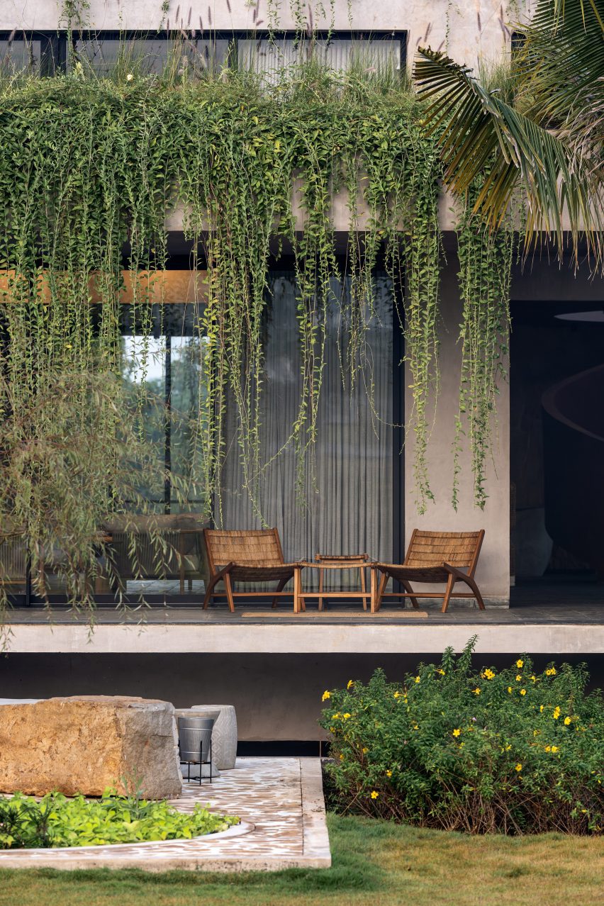 Antriya, a weekend home in Hyderabad by 23 Degrees Design Shift