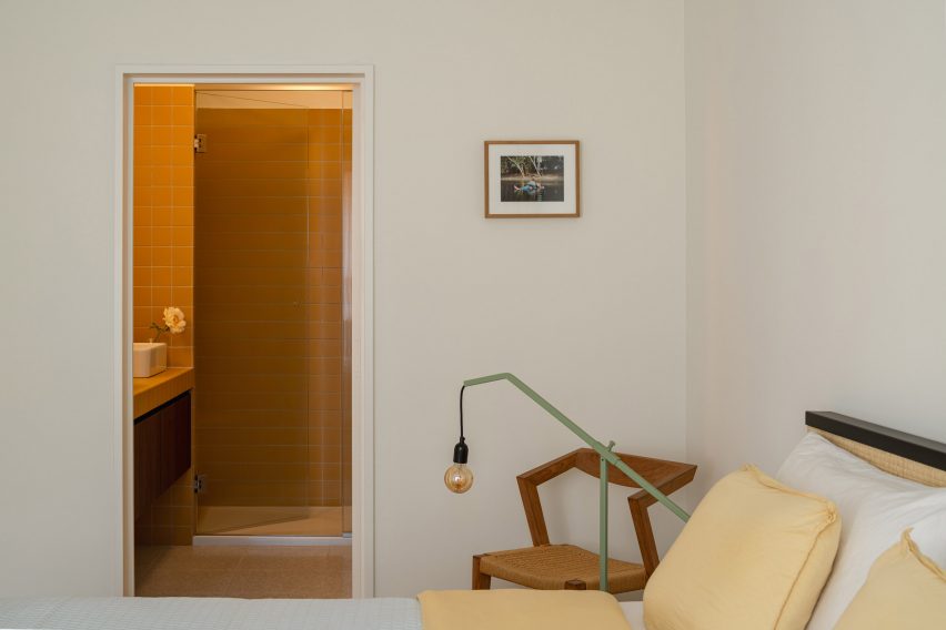 Apartment in Antwerp designed by Weinbenami