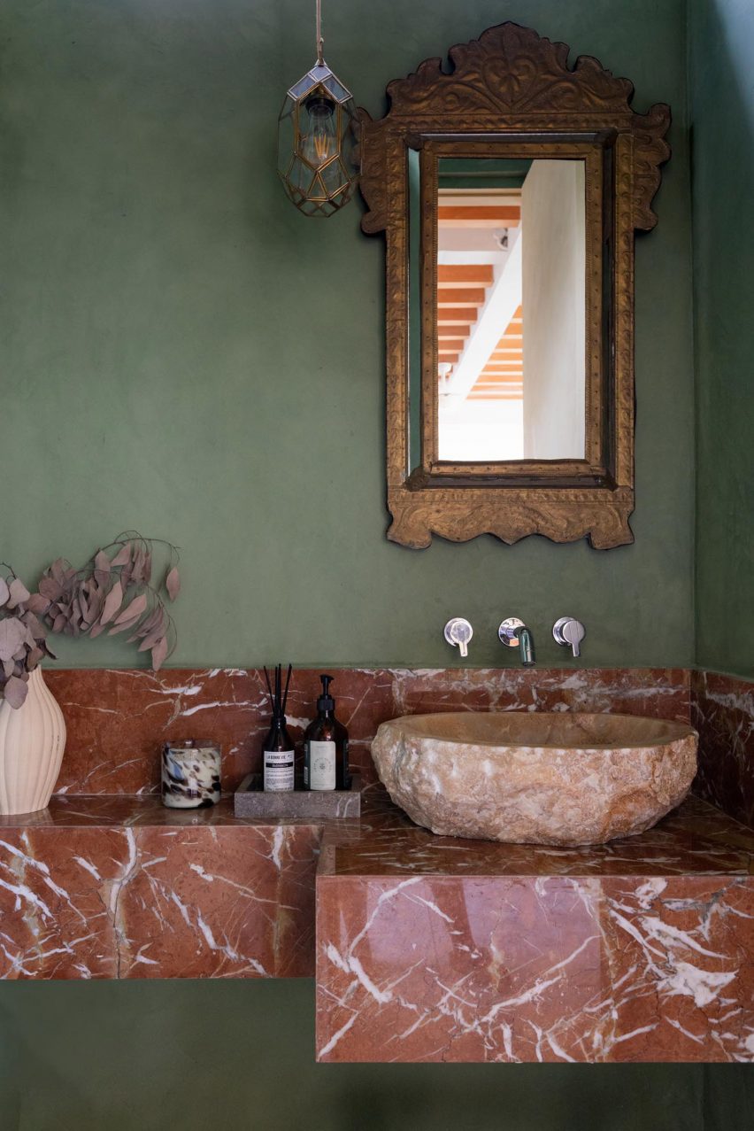 Bathroom in Bi Design House in Bali