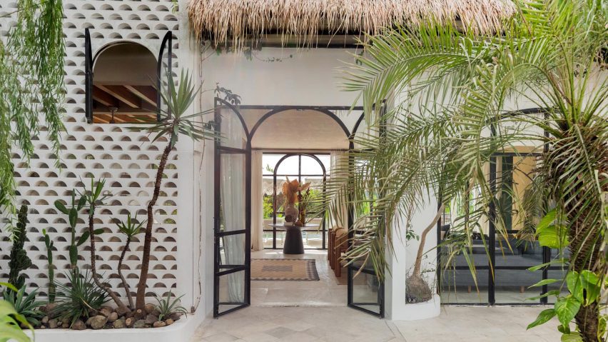Courtyard in Bi Design House in Bali