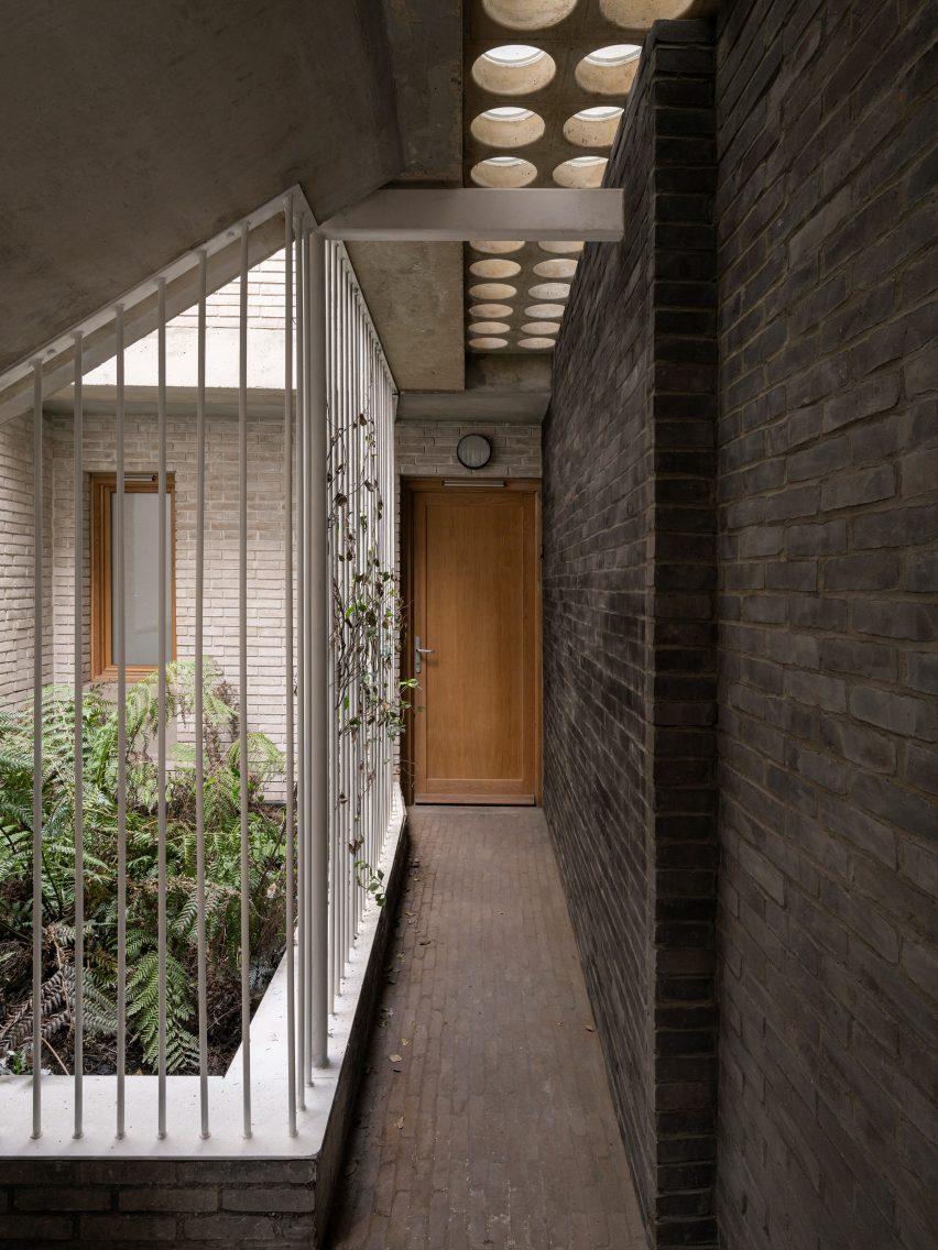 112 Peckham High Street by Cuozzo.Company