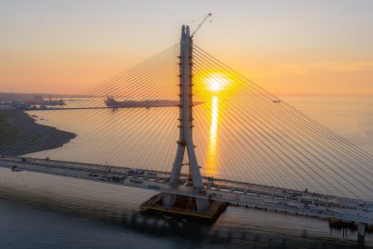 Cable-stayed bridge in Taiwan under construction
