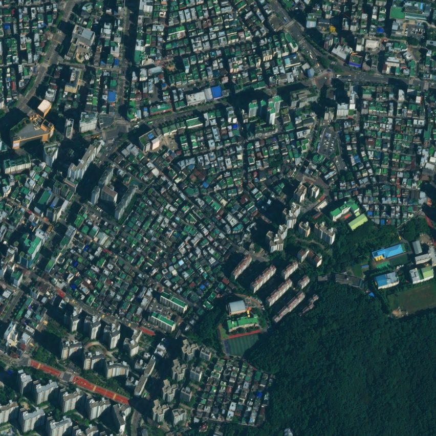 A satellite image of the rooftops in Seoul
