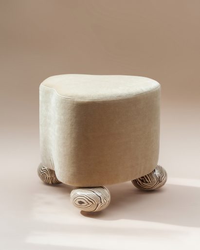 Pouffe with ceramic feet