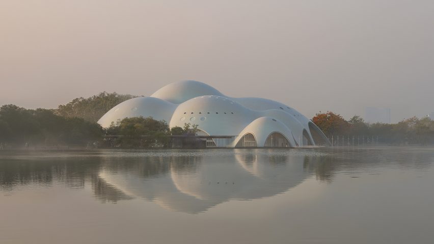 Renzo Piano Building Workshop designs pearlescent opera house on Hanoi lake