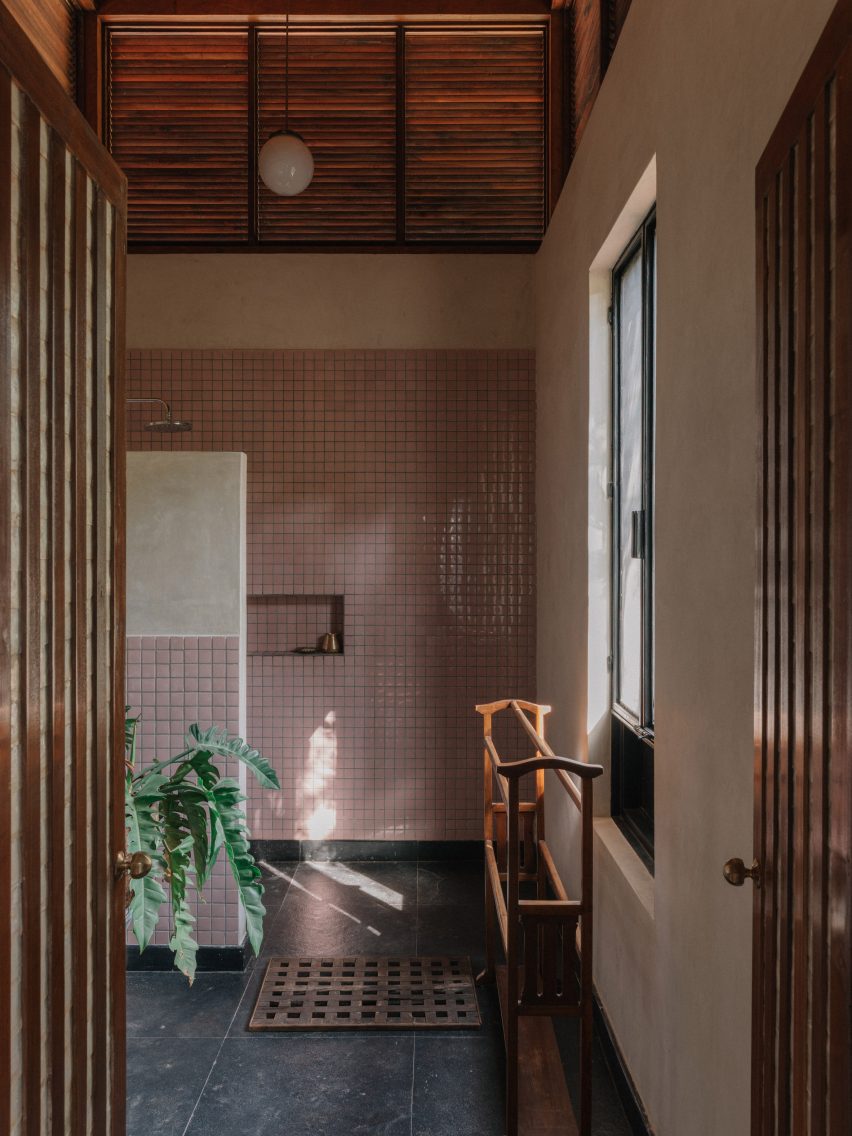House in Corjeum by Field Atelier