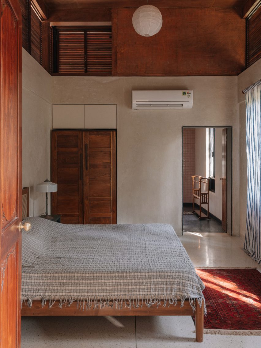House in Corjeum by Field Atelier