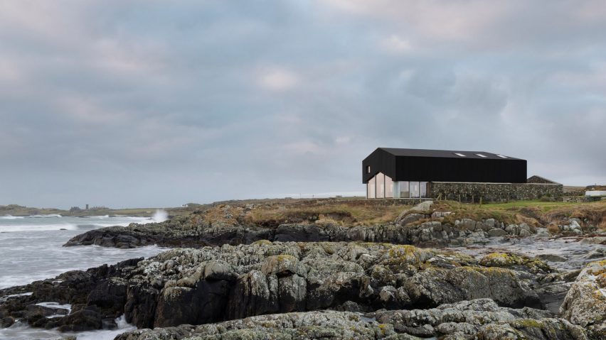 Mannal House on Tiree