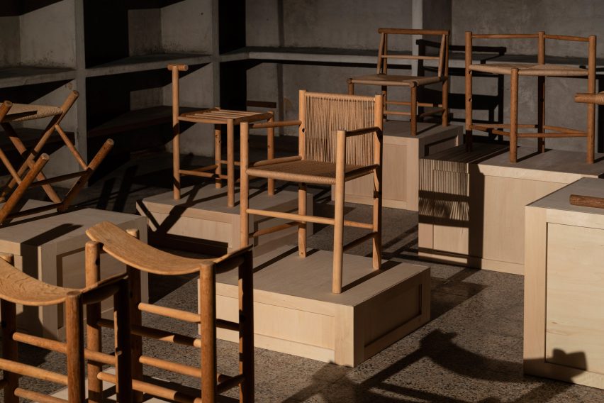 J39.5 chairs by AtMa Inc