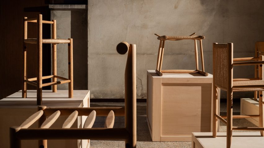 J39.5 chairs by AtMa Inc