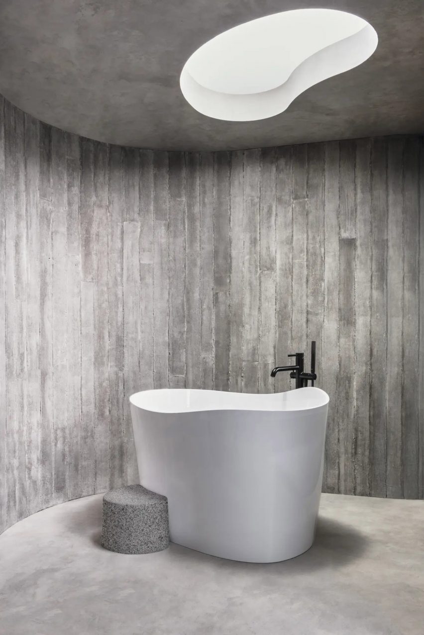 Ohtake bathroom collection by Rodrigo Ohtake for Roca