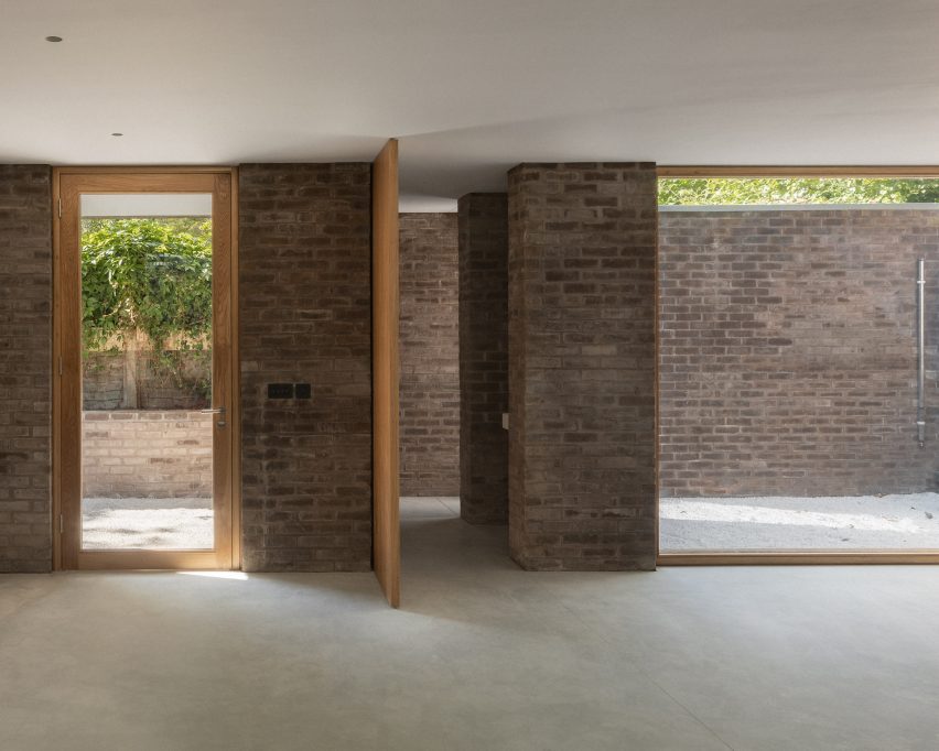Maresfield Gardens by Pinzauer