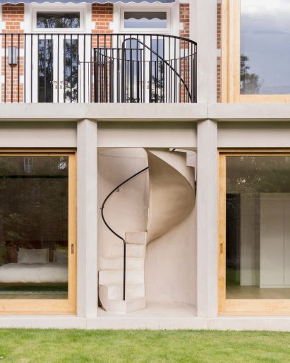 Extension at Hampstead home by Pinzauer