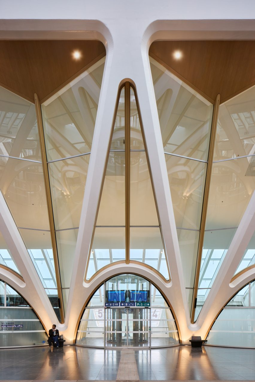 Gare de Mons by Santiago Calatrava
