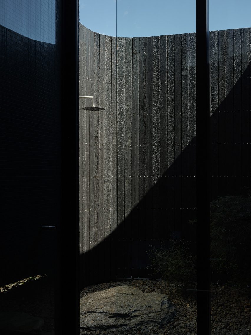 SKI House by Roberts Gray Architects