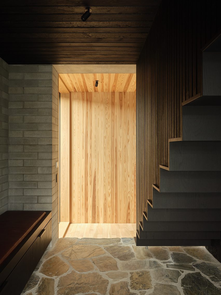 SKI House by Roberts Gray Architects