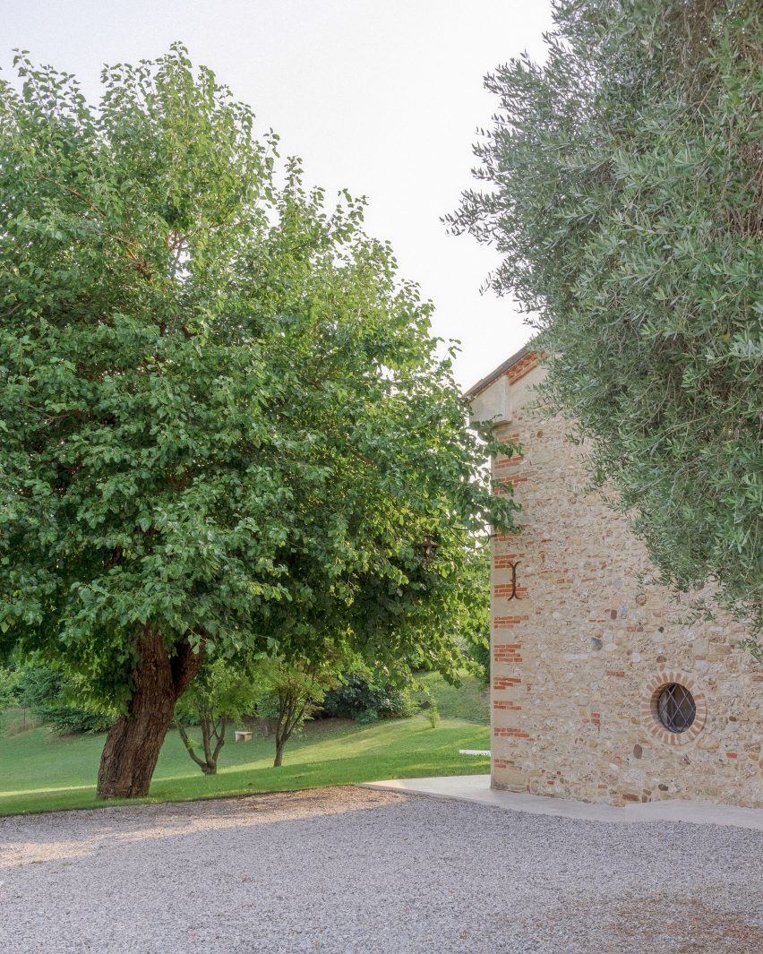 Casolare Biordo Vecchio by Studio Bressan