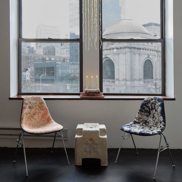 New York exhibition “reimagines the home” using furniture made of biomaterials