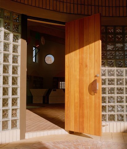 Entrance to education space by The MAAK