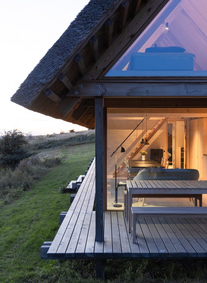 Vejrhøj summerhouse renovation by Studio Marshall Blecher and Jan Henrik Jansen Arkitekter